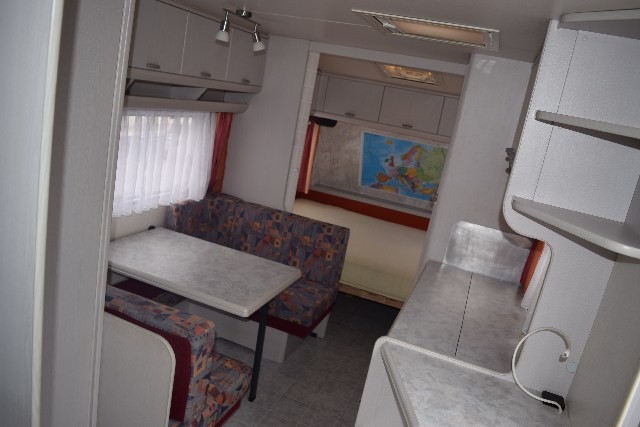 Wohnwagen Mit Etagenbett 1300 Kg : Hobby 520 kmf stockbett festbett 77658821 campanda.de