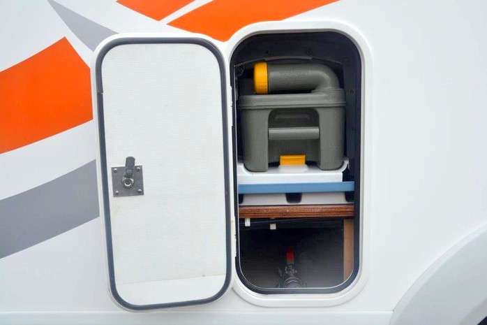 Euramobil Profila 660 HB mit Alkoven 88738954 - Campanda.de