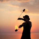 Feuerakrobatik beim Burning Man Festival