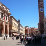 Ein großer Platz in Vicenza