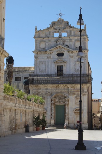 Eine Kirche in Syrakus in Sizilien. 