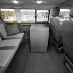 Buerobox-und-bis-zu-7-Sitzplaetze-im-Custom-Bus2