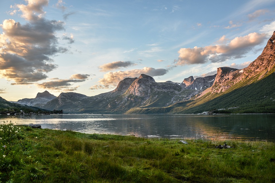 Berge und See