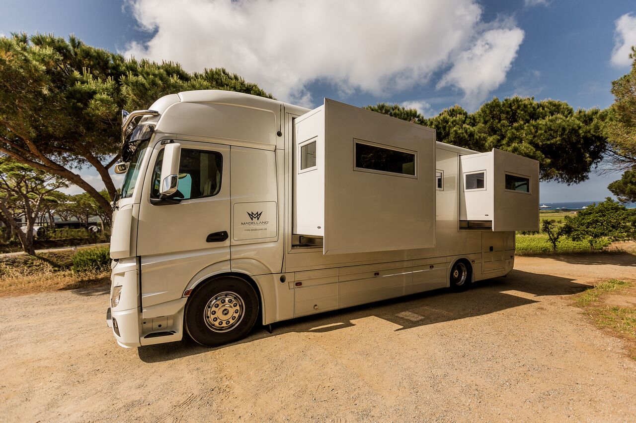 Luxus Wohnmobil von MAGELLANO