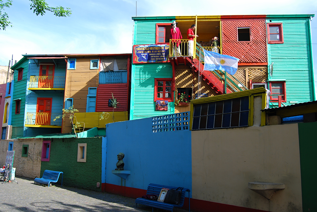 Bunte Häuser im Viertel La Boca