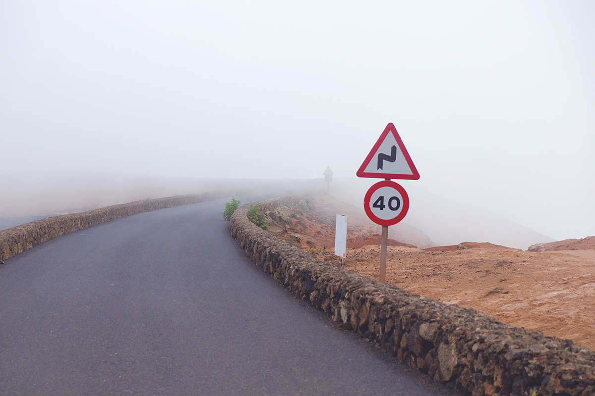 Andere Länder, andere Sitten. Informiert euch vor Abfahrt über spezifische Verkehrsregeln im Urlaubsland.