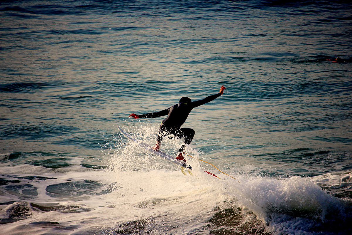 Surfer beim Wellenritt