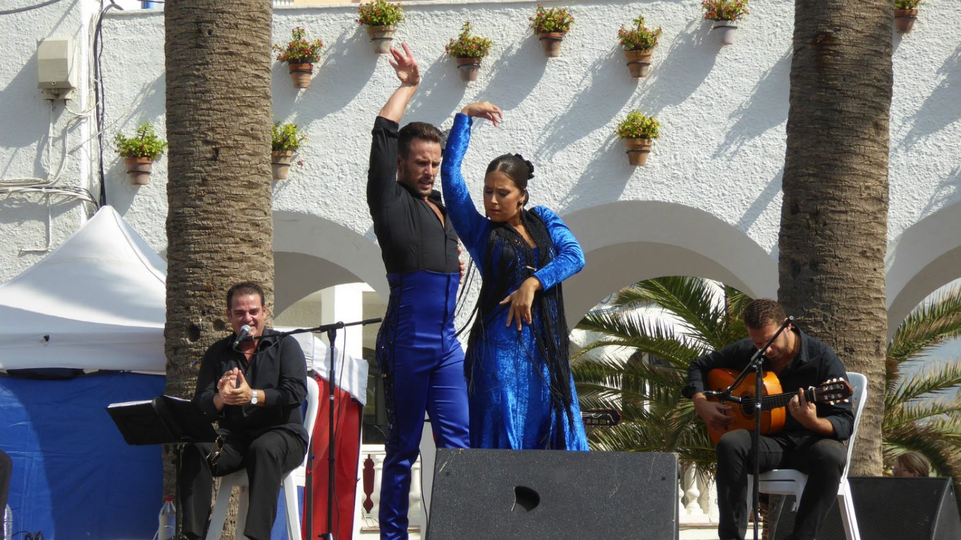 Flamenco Tänzerin in Sevilla Ein Paar Flamenco-Tänzer.