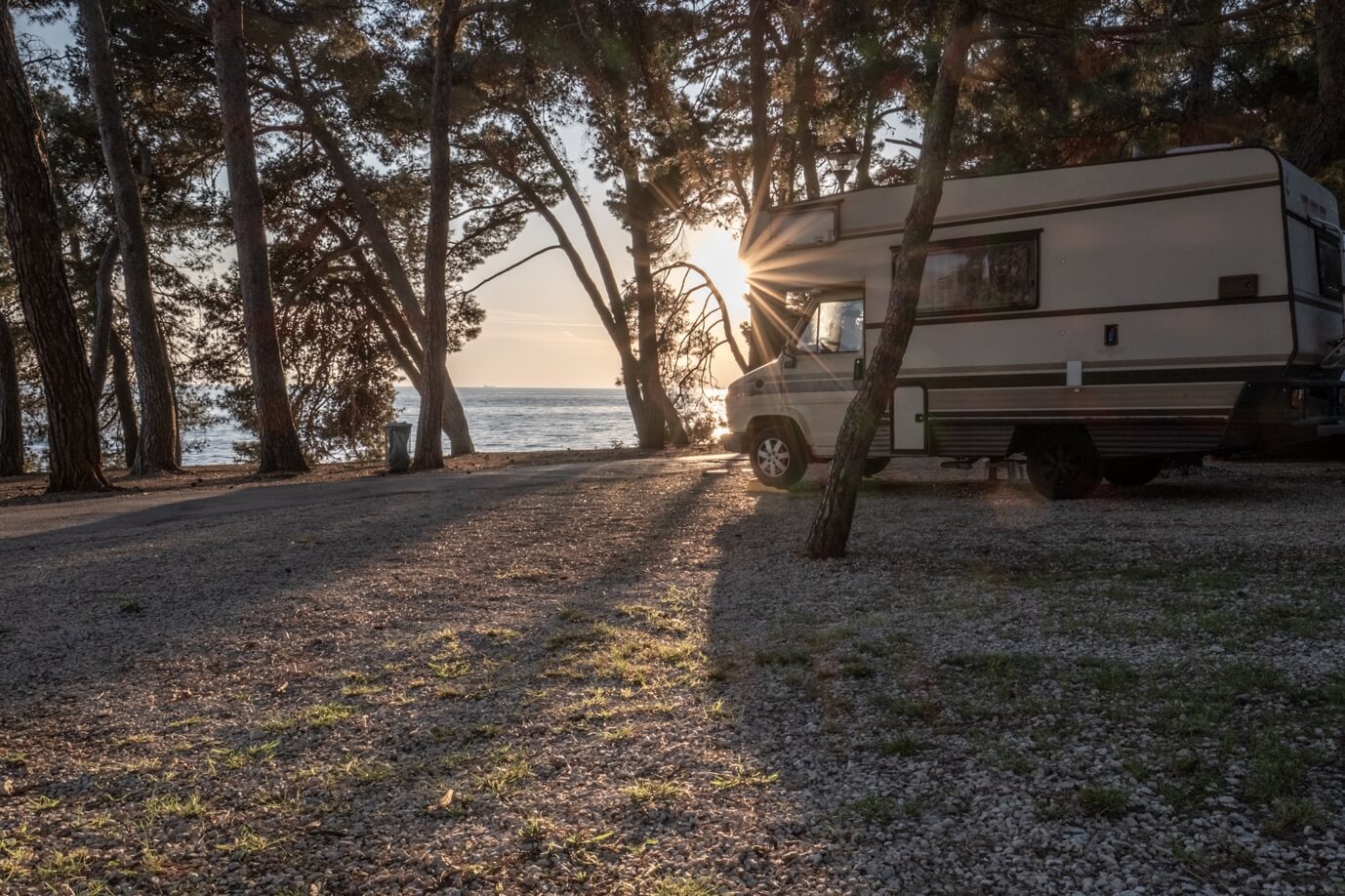 Alkoven Wohnmobil am Strand